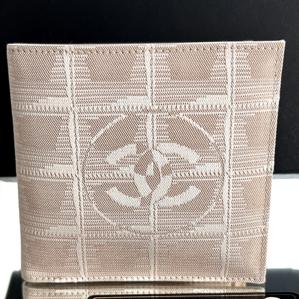 CHANEL New Travel Line Beige Nylon Leather CC Coco Chanel Beige Wallet NIB